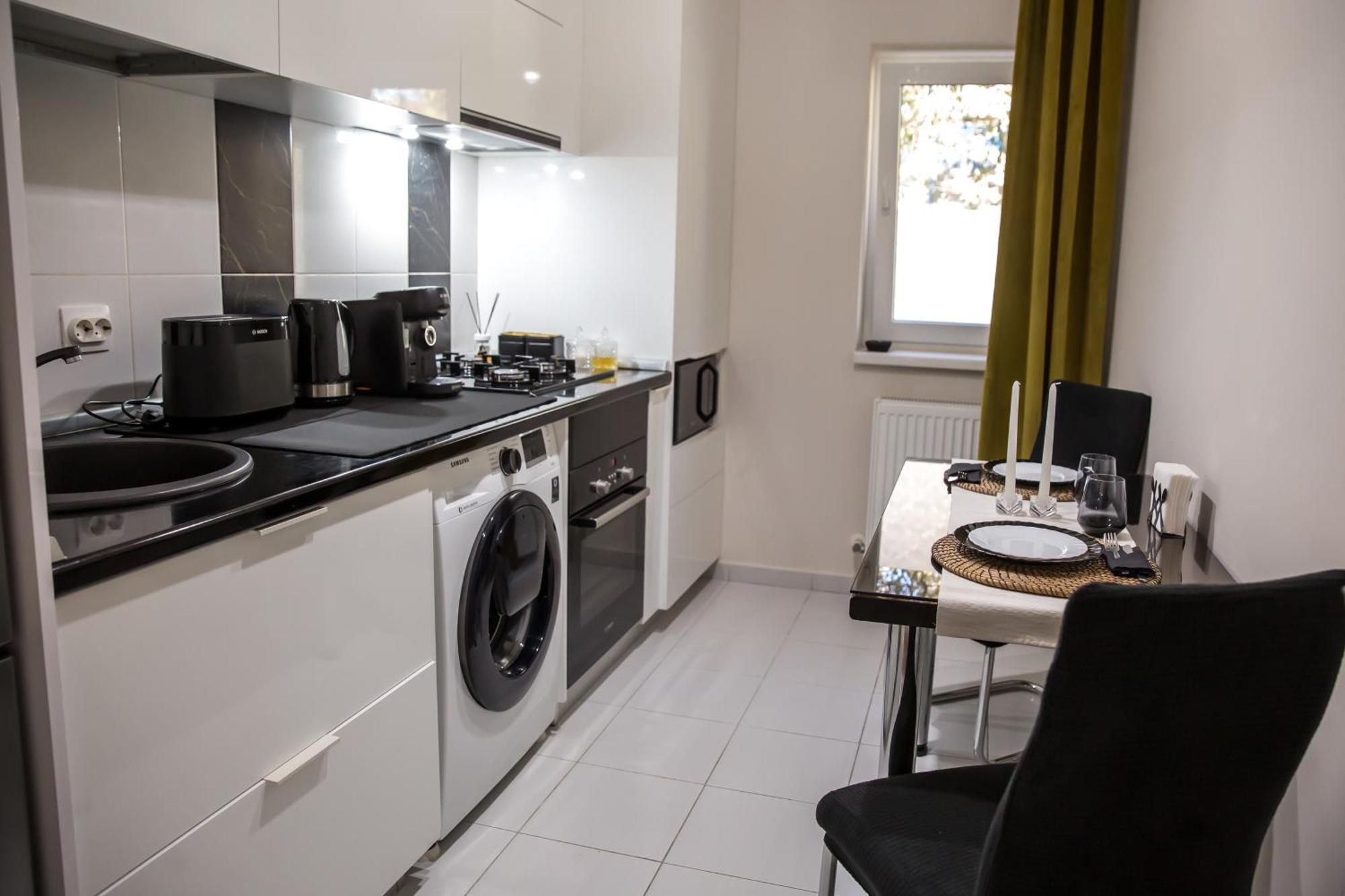 בוקרשט Jsn House - Private Parking & Premium Services מראה חיצוני תמונה