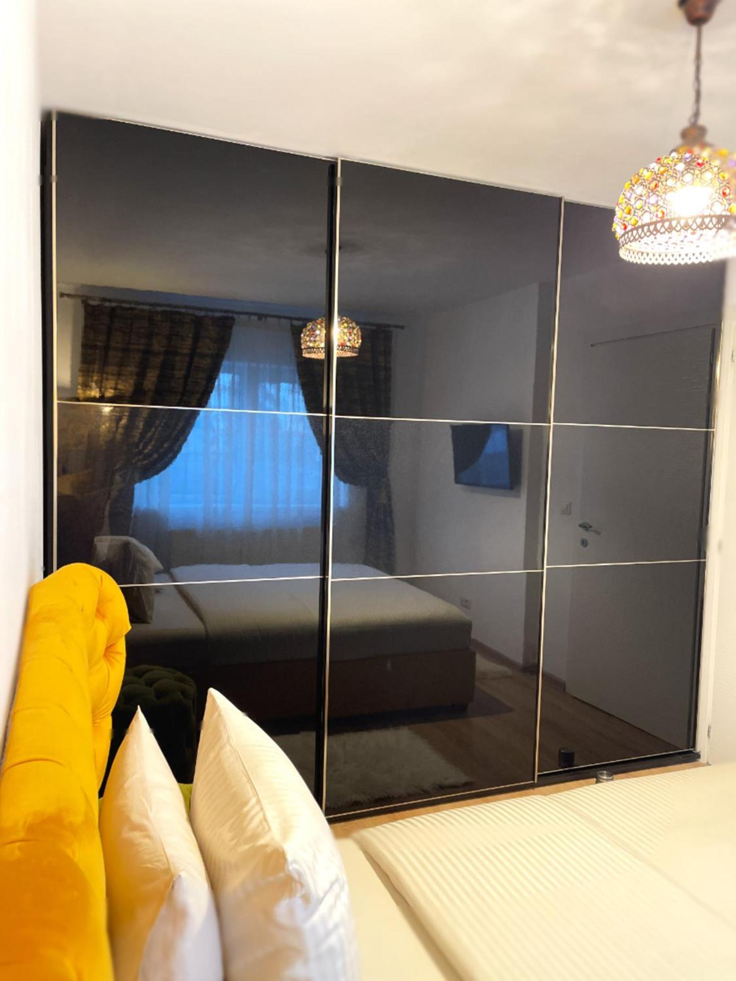 בוקרשט Jsn House - Private Parking & Premium Services מראה חיצוני תמונה